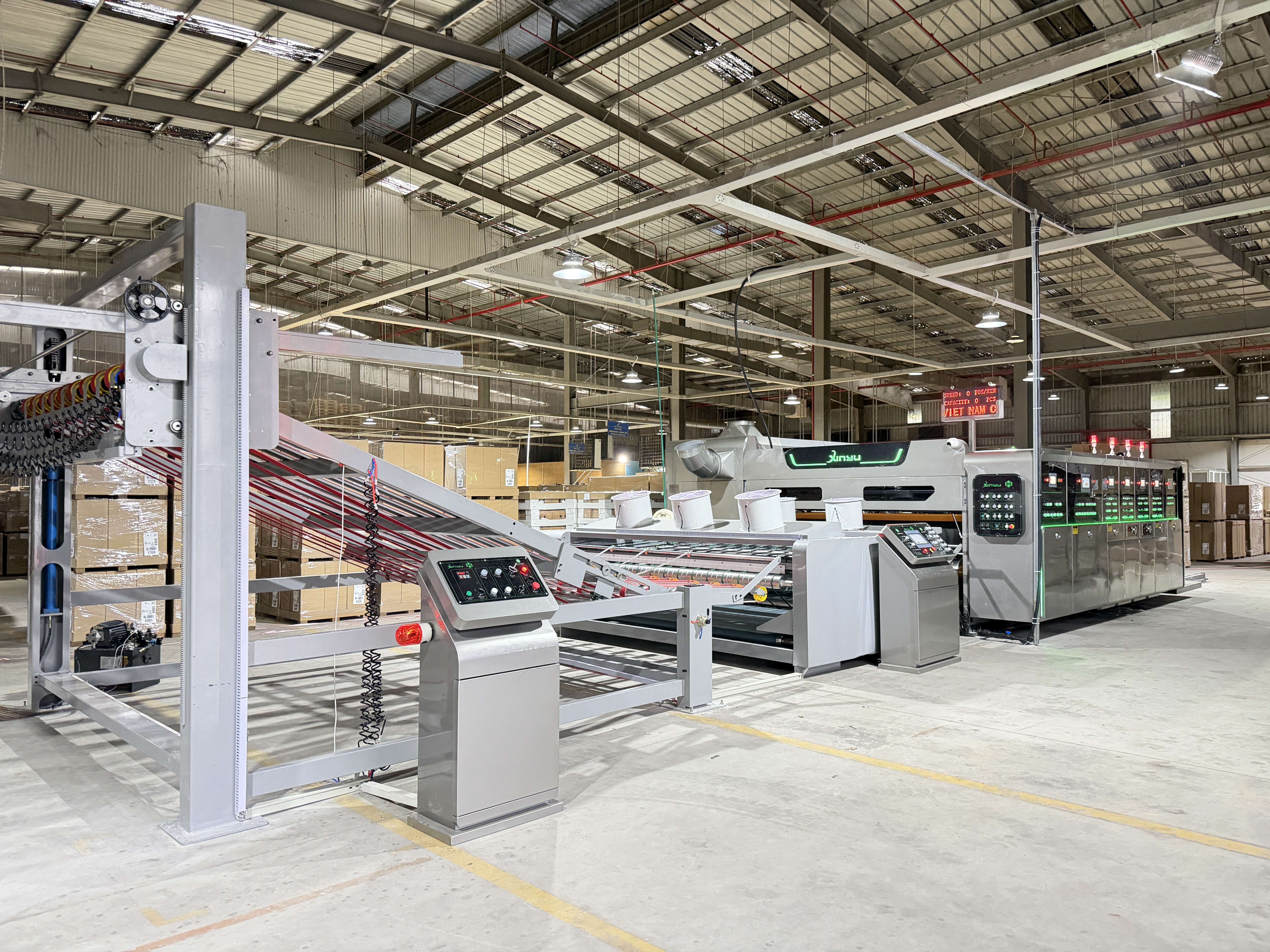 MÁY IN FLEXO 5 MÀU DẪN HÚT CHÂN KHÔNG TOÀN PHẦN